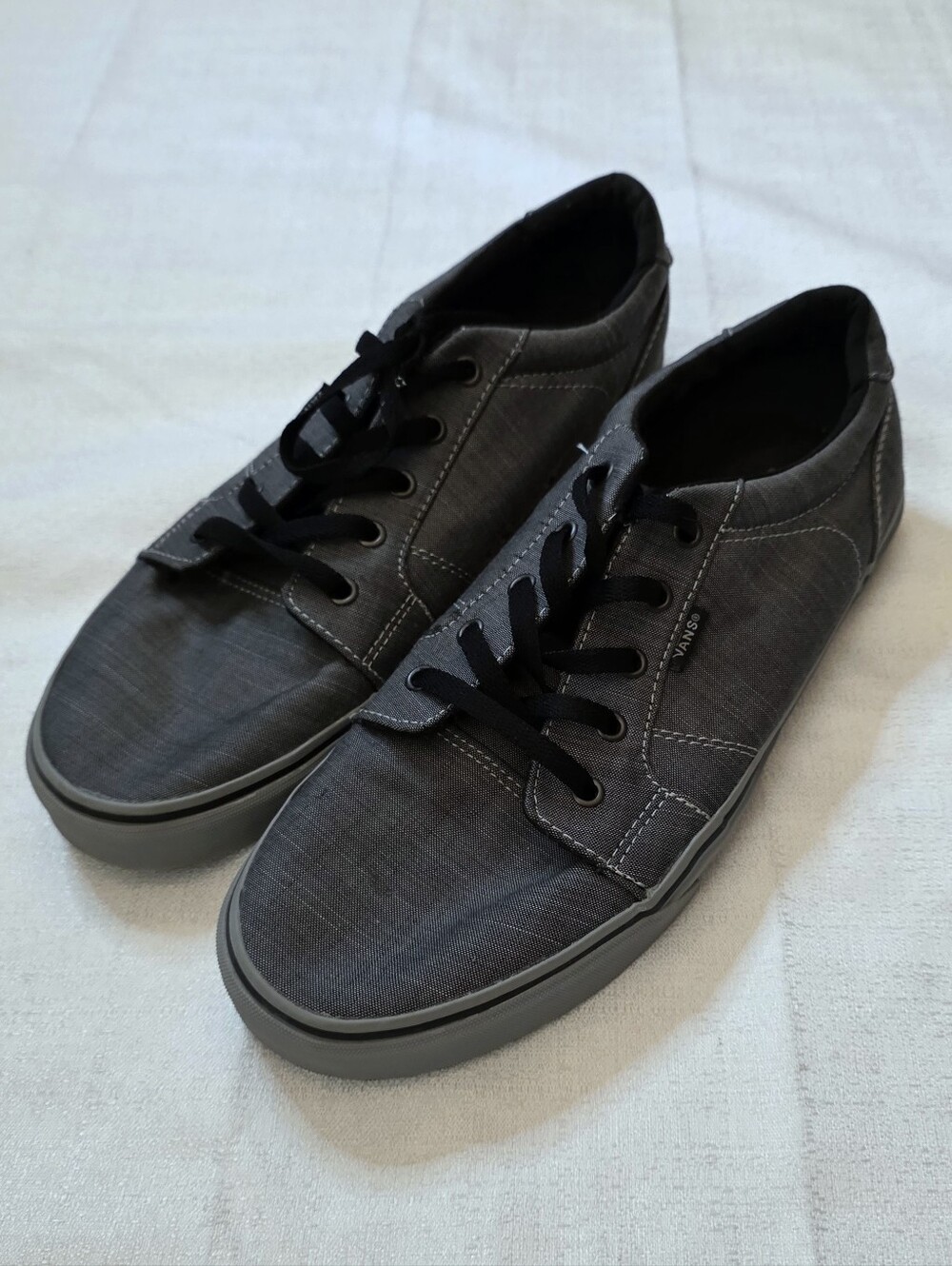Vans Bishop Gray Low Top Skater Shoes Size 12